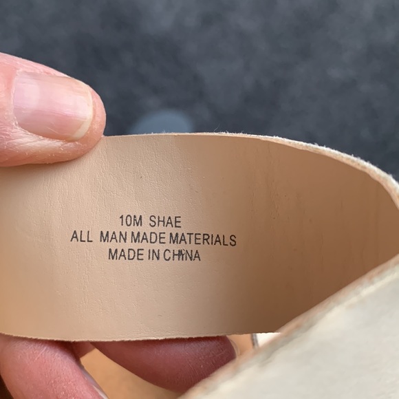 Dolce Vita cream wedge sandals - Picture 3 of 4